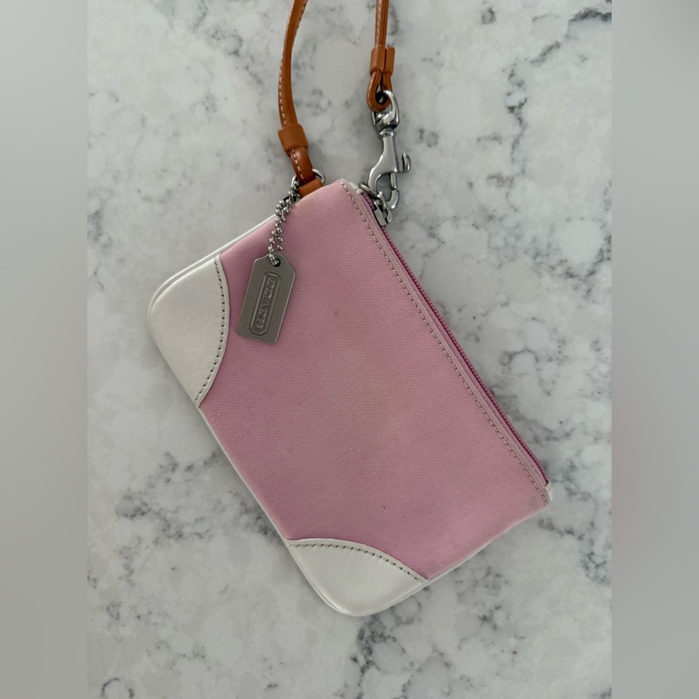 Vintage Coach Pink Wristlet with White Trim Leather Handle